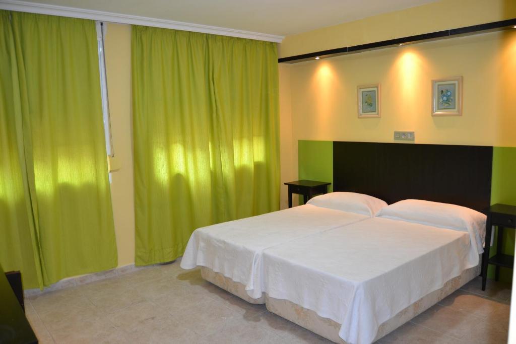 Hotel Miramar La Línea de la Concepción Zimmer foto