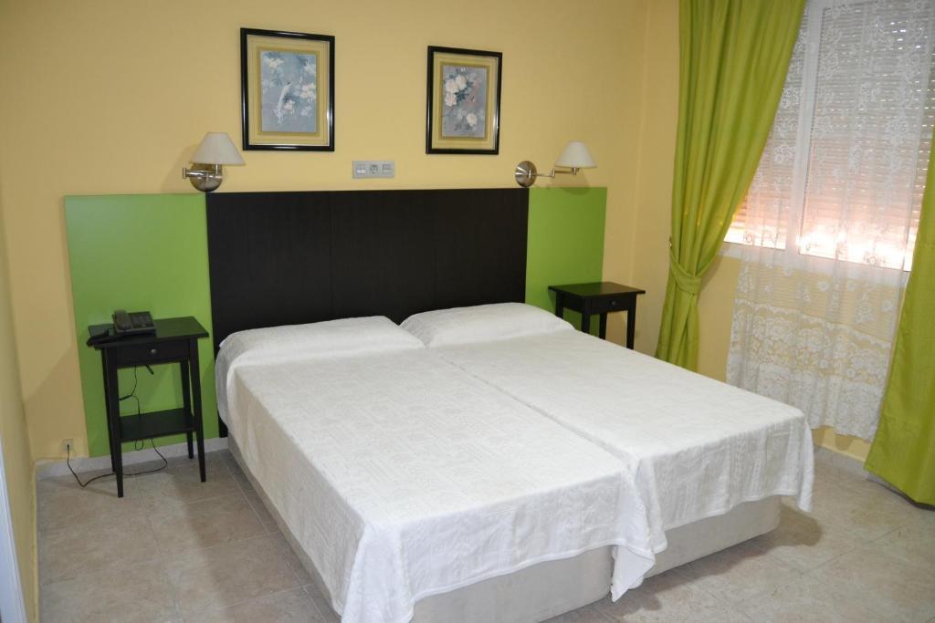 Hotel Miramar La Línea de la Concepción Zimmer foto